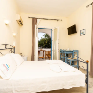 Romantic Double Room Ground Floor Sea View Romantic Double Room Ground Floor Sea View