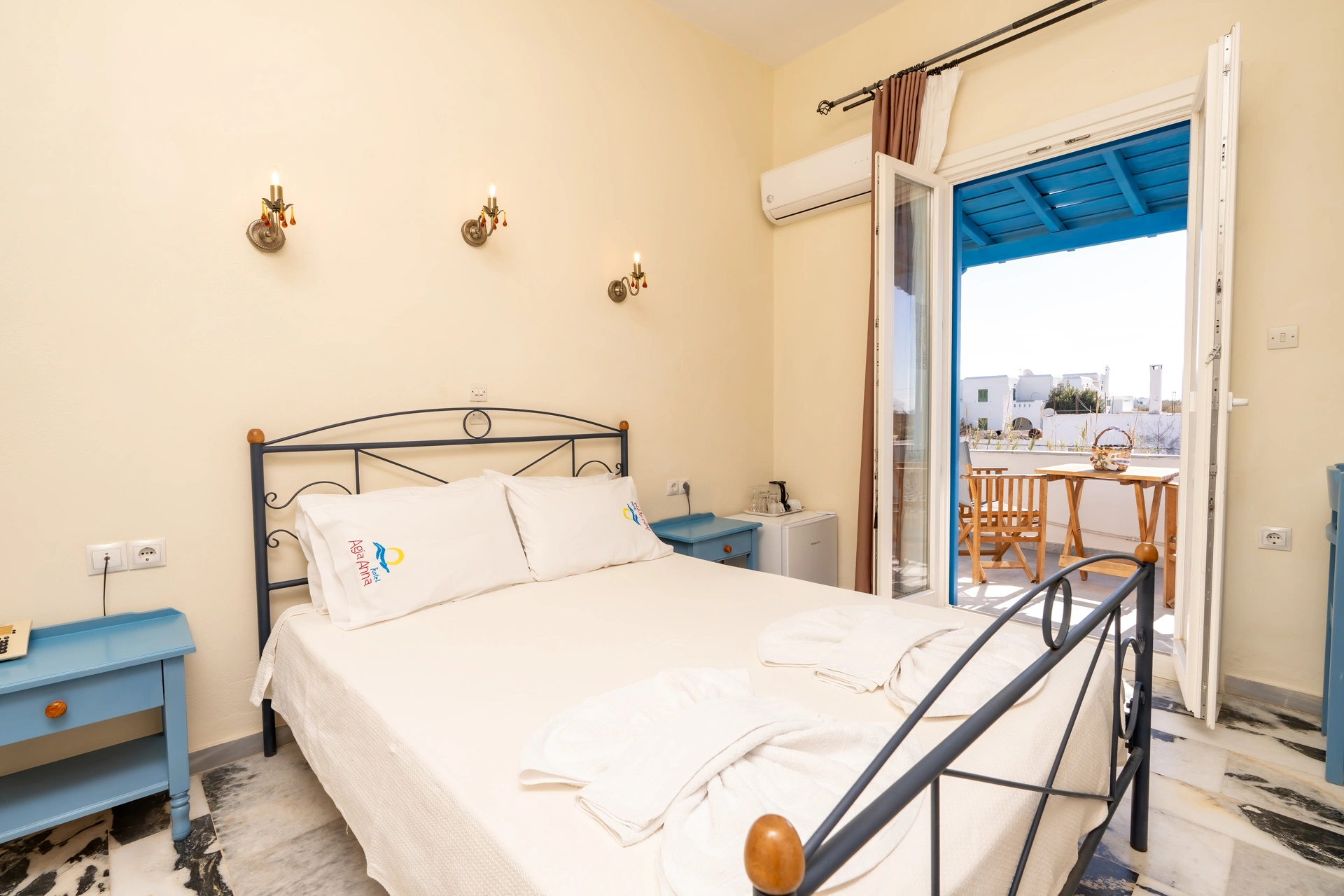 Romantic Double Room 1st Floor Sea View