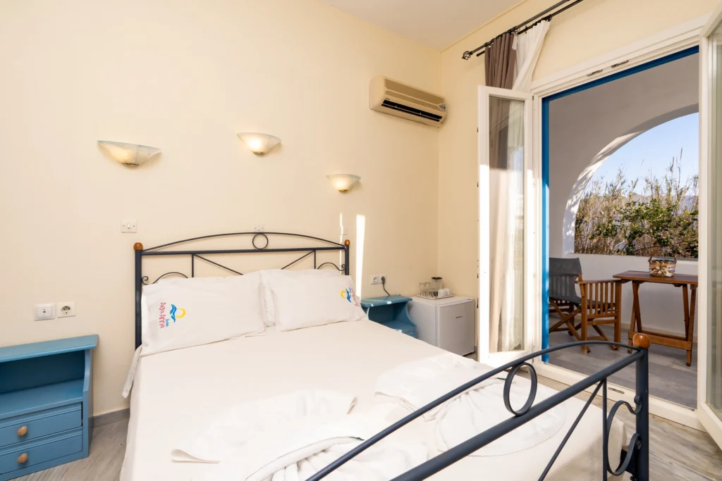 Romantic Double Room Ground Floor Sea View